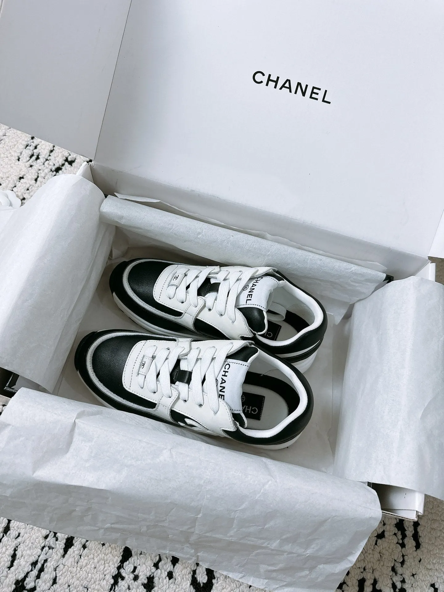 CHANEL Unbeatable price 35mm Soft Mix In 144704 Sneaker Black Cowhide White Limited availability