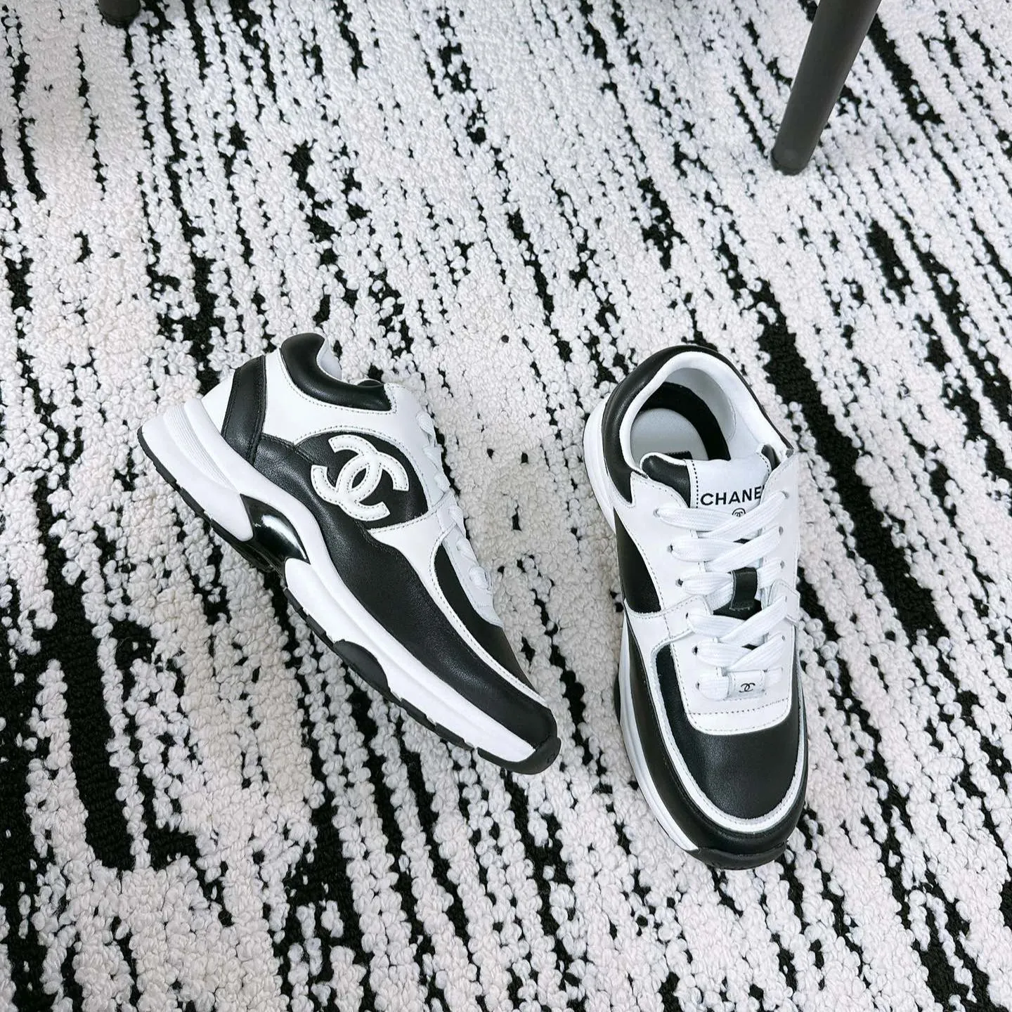 CHANEL Unbeatable price 35mm Soft Mix In 144704 Sneaker Black Cowhide White Limited availability