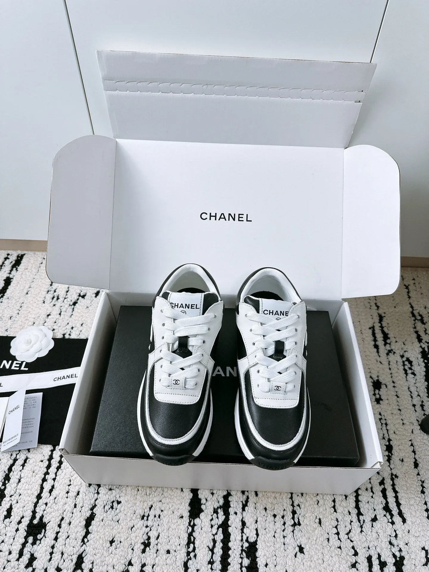 CHANEL Unbeatable price 35mm Soft Mix In 144704 Sneaker Black Cowhide White Limited availability