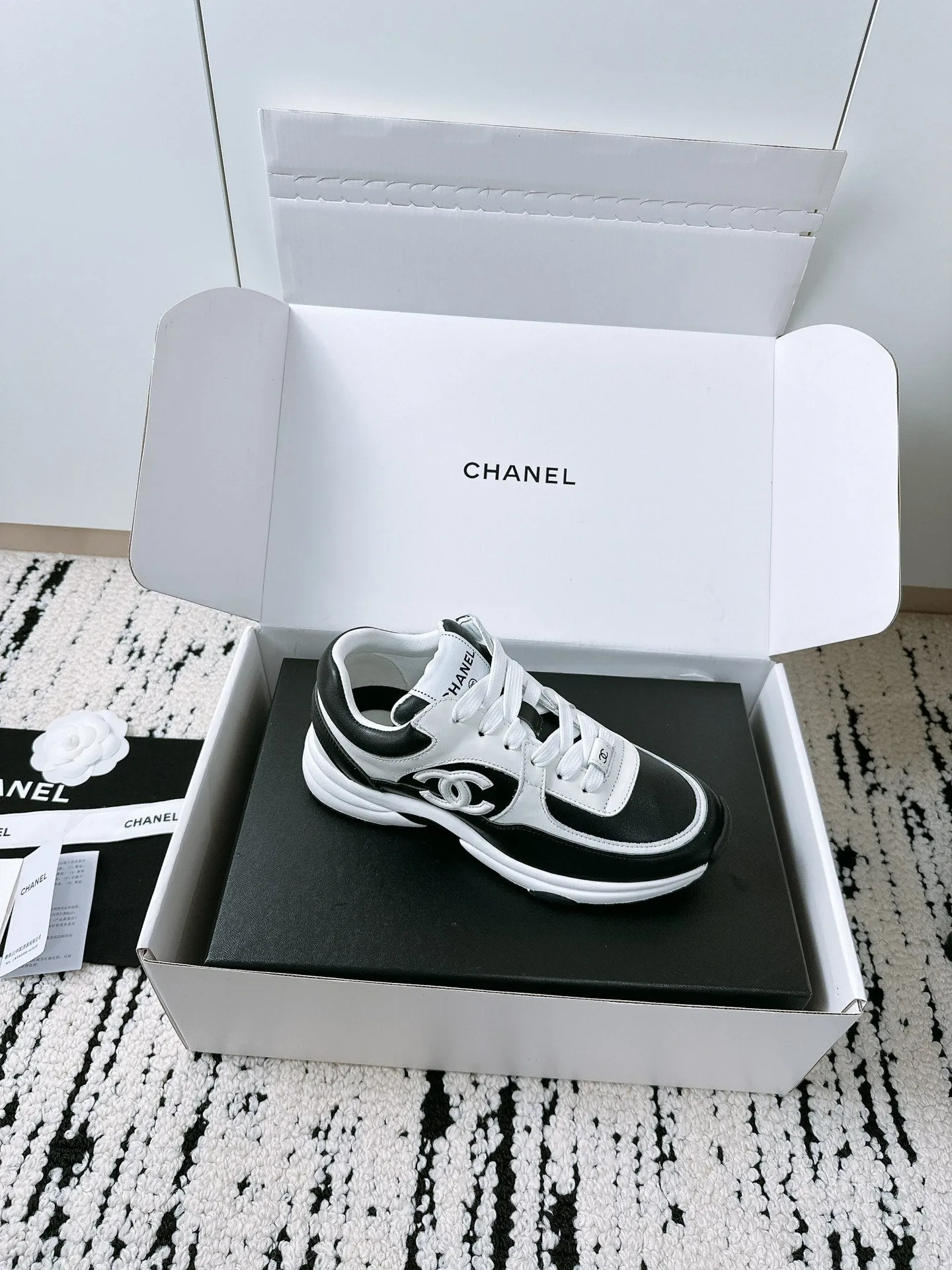 CHANEL Unbeatable price 35mm Soft Mix In 144704 Sneaker Black Cowhide White Limited availability