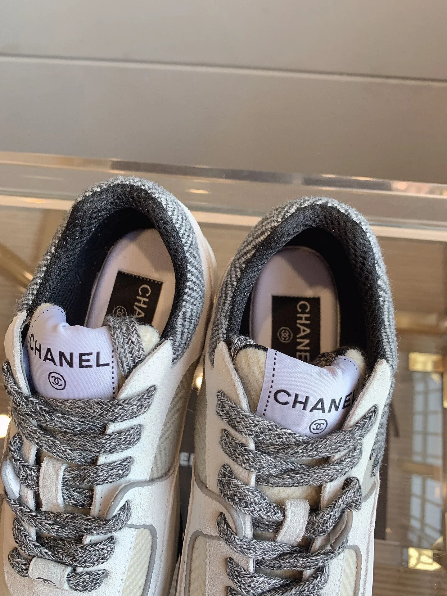 CHANEL White In Sneaker Flexible customer care Quick dispatch 145637 Suede