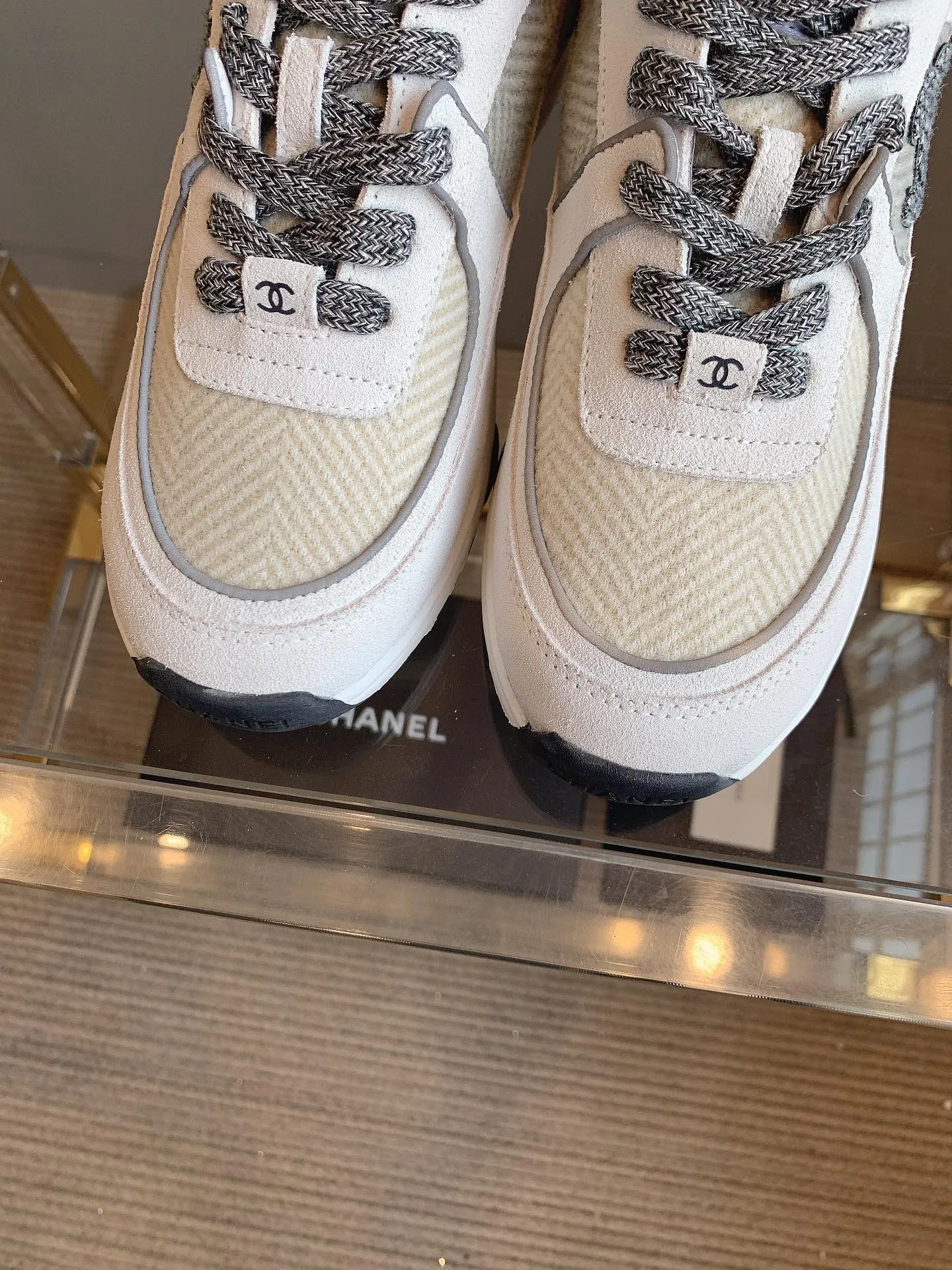 CHANEL White In Sneaker Flexible customer care Quick dispatch 145637 Suede