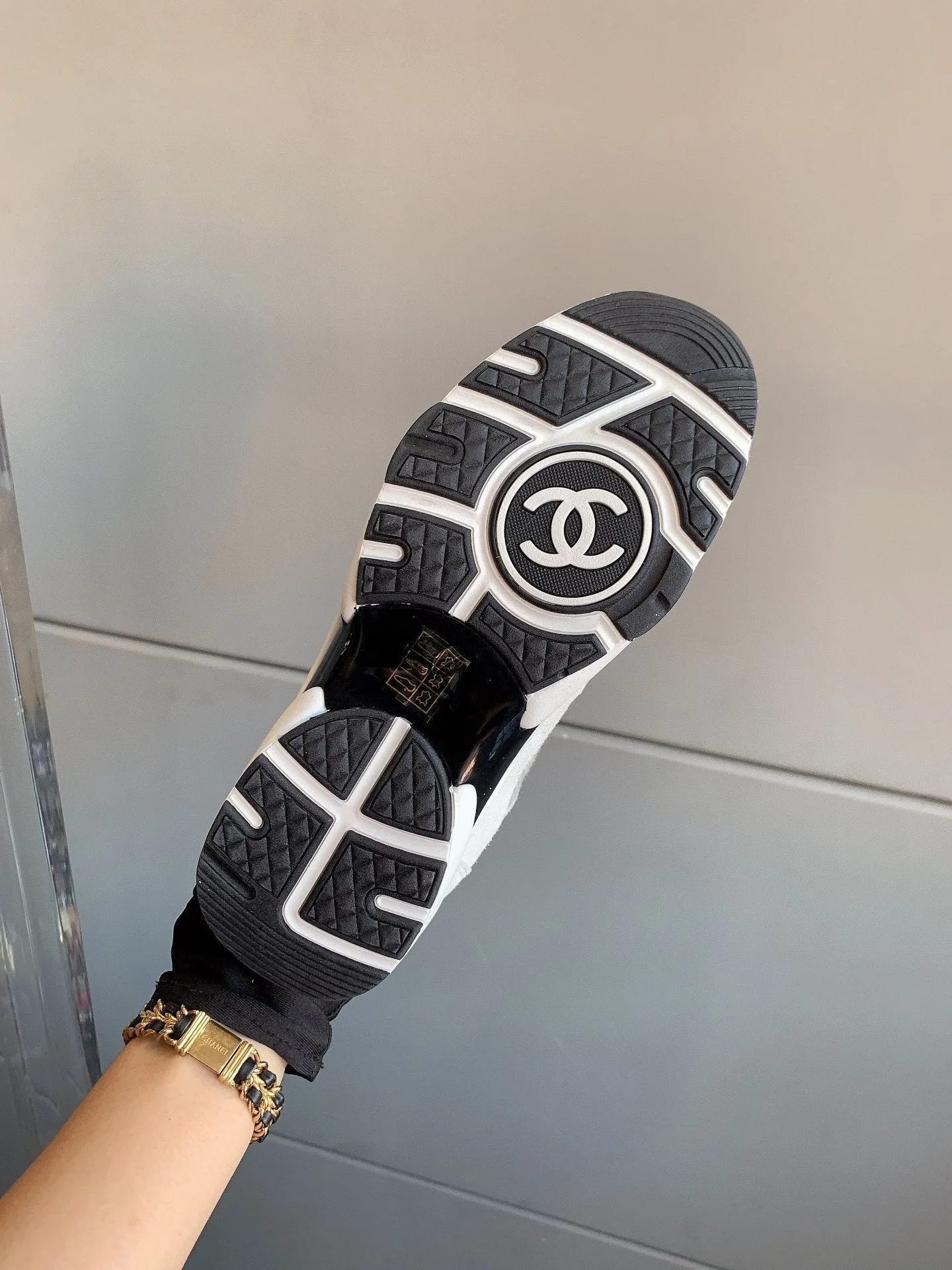 CHANEL White In Sneaker Flexible customer care Quick dispatch 145637 Suede
