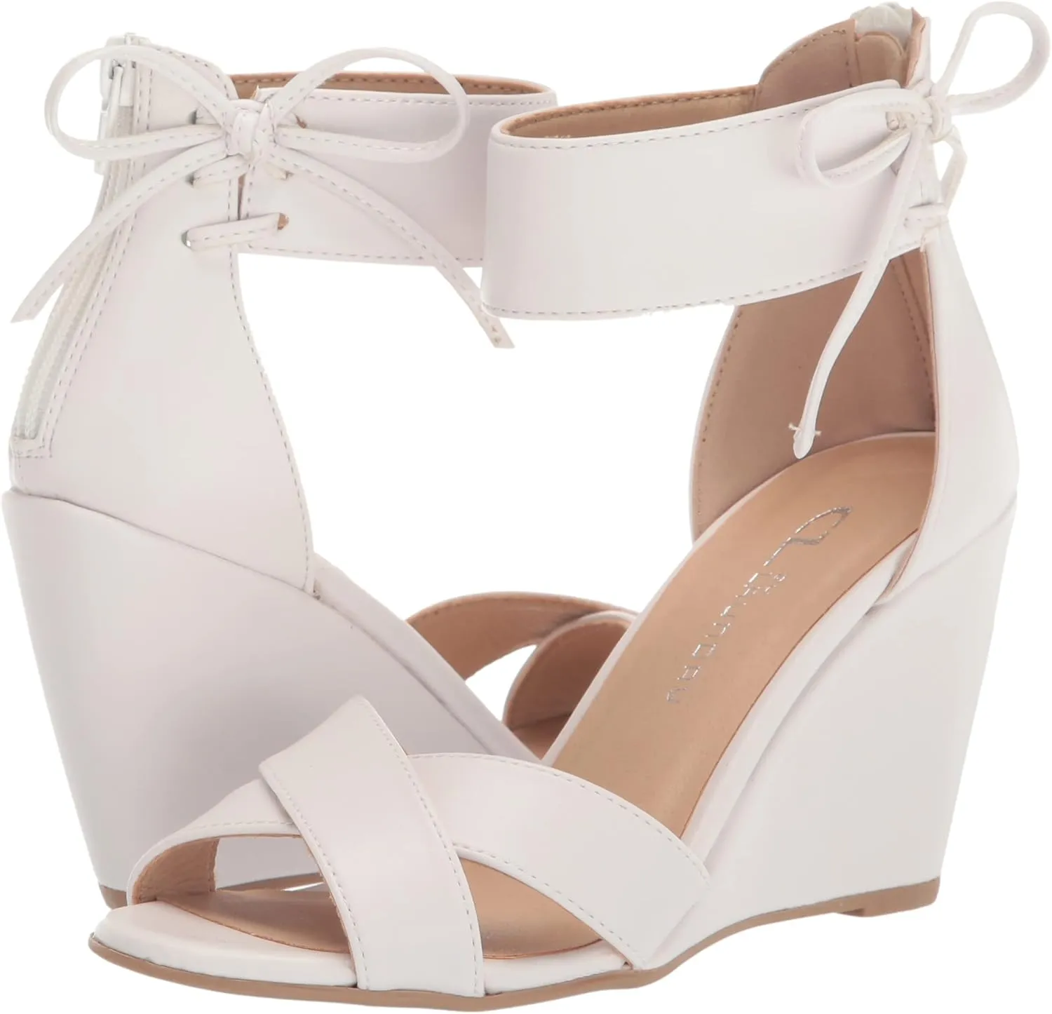 Chinese Laundry Women's Canty Wedge Sandal