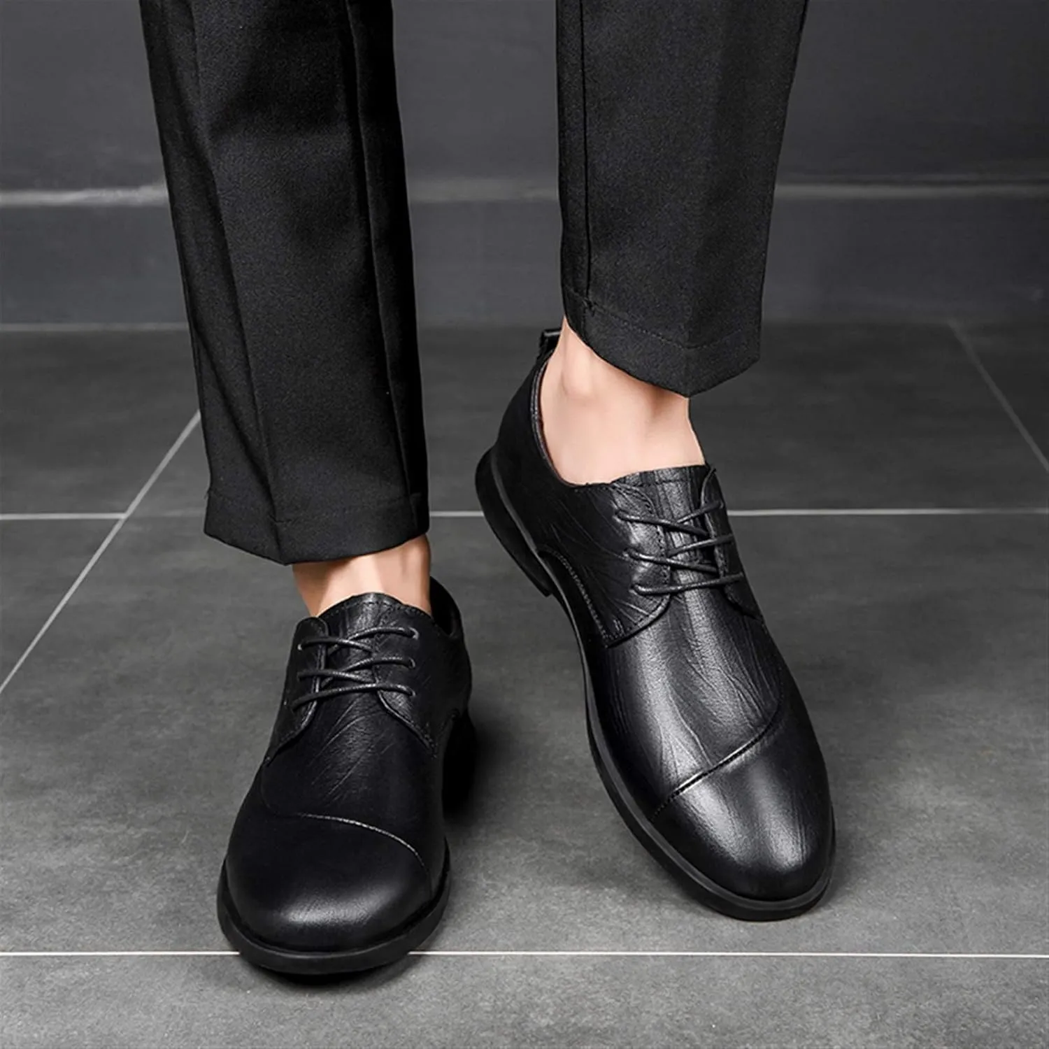 Formal Shoes for Men Lace Up Round Toe Derby Shoes Cowhide Anti-Slip Low Top Rubber Sole Slip Resistant Business Suitable for Many Occasions