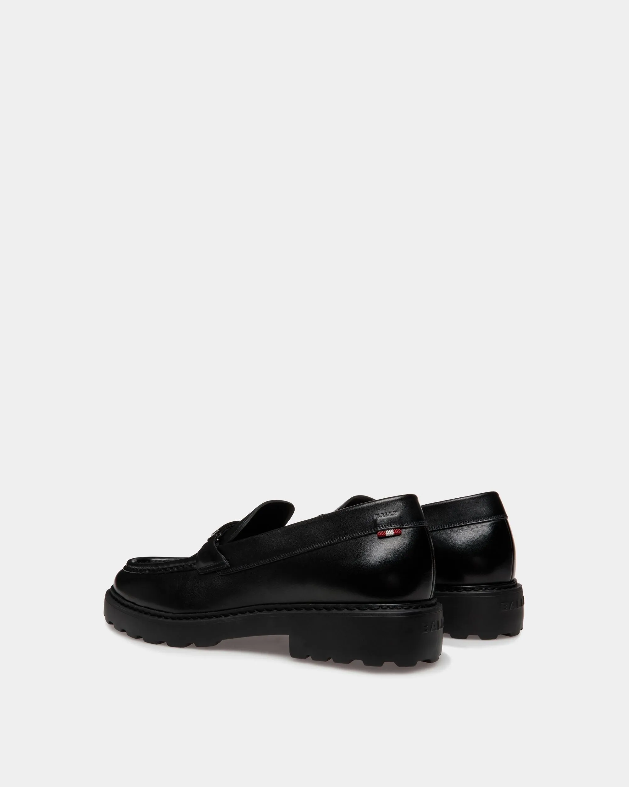 Gusto Loafer In Black Leather
