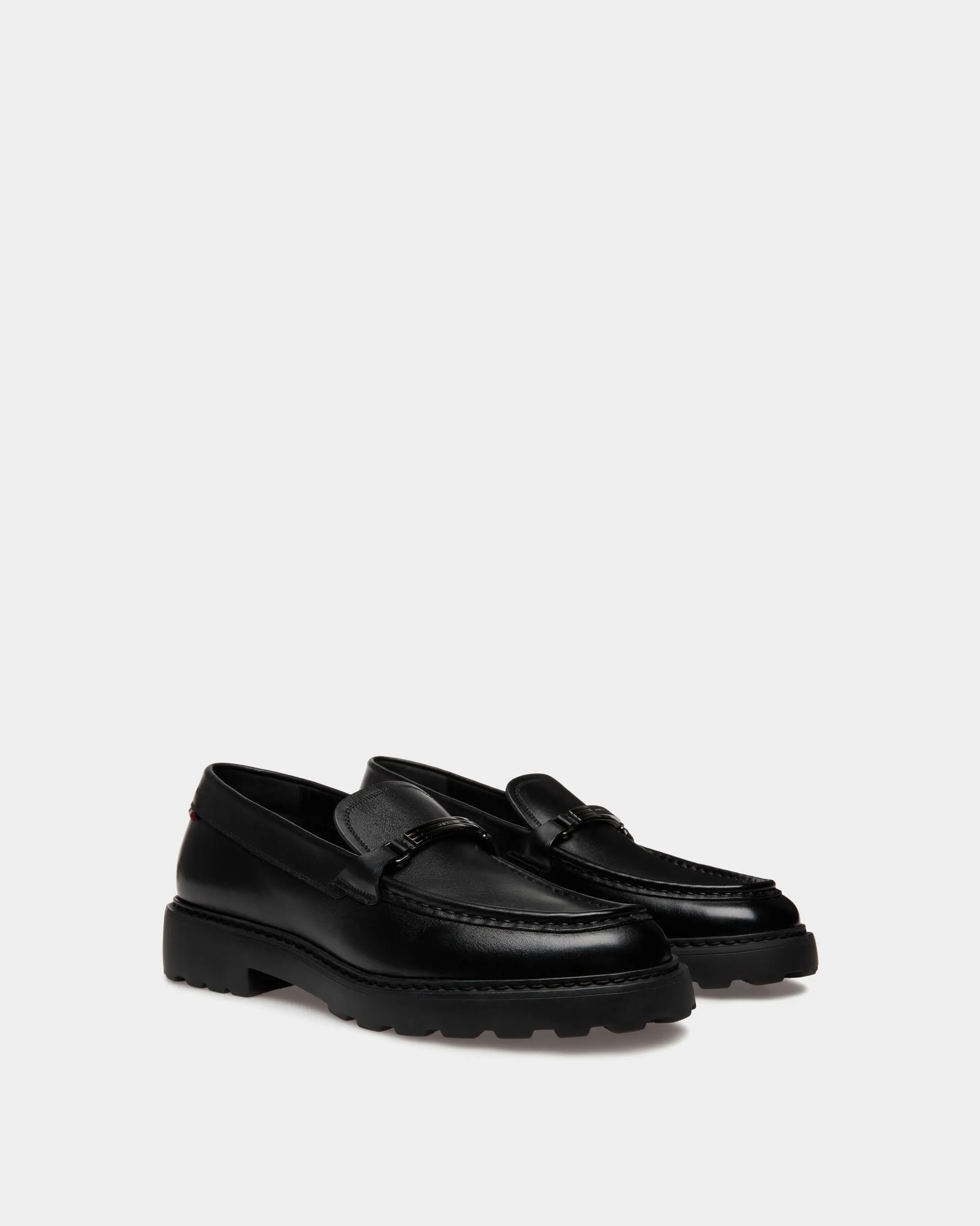 Gusto Loafer In Black Leather