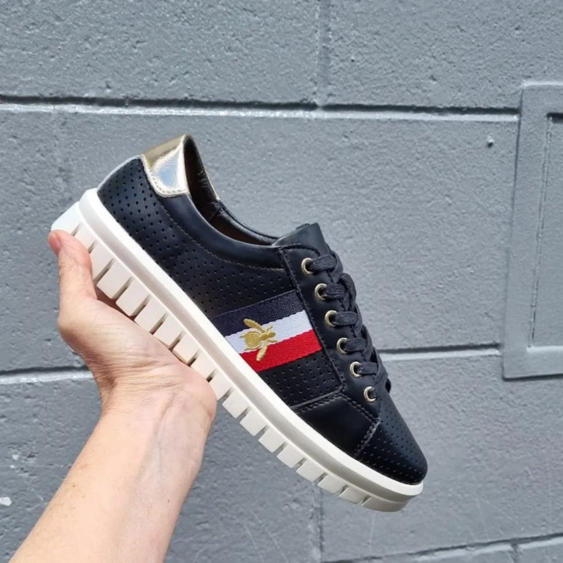 Laguna Quay Womens LEATHER Sneaker Elope Black Gold