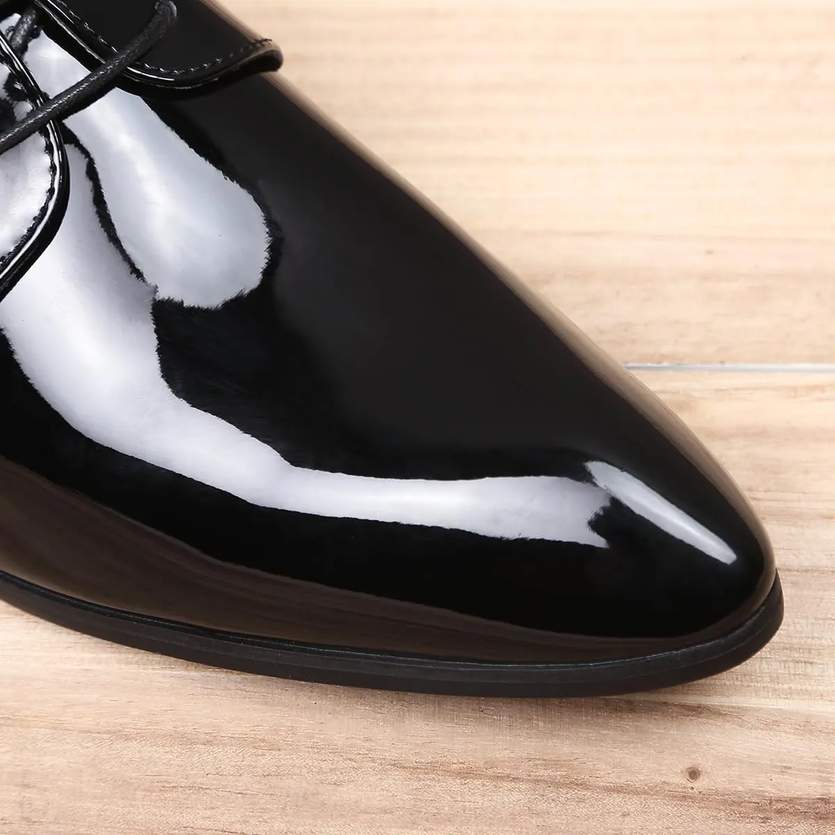 Men Fashion Dress Business Shoe Pointed Toe Floral Patent Leather Lace Up Oxford Black Brown Red Grey