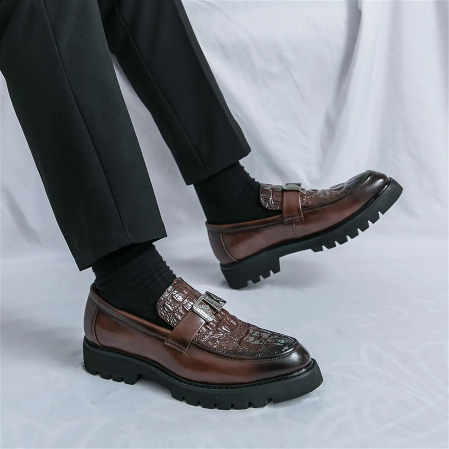 Mens Crocodile Pattern Leather Slip-On Dress Loafers Classical Casual Log Sole Non Slip Platform Penny Shoe for Formal Business Wedding