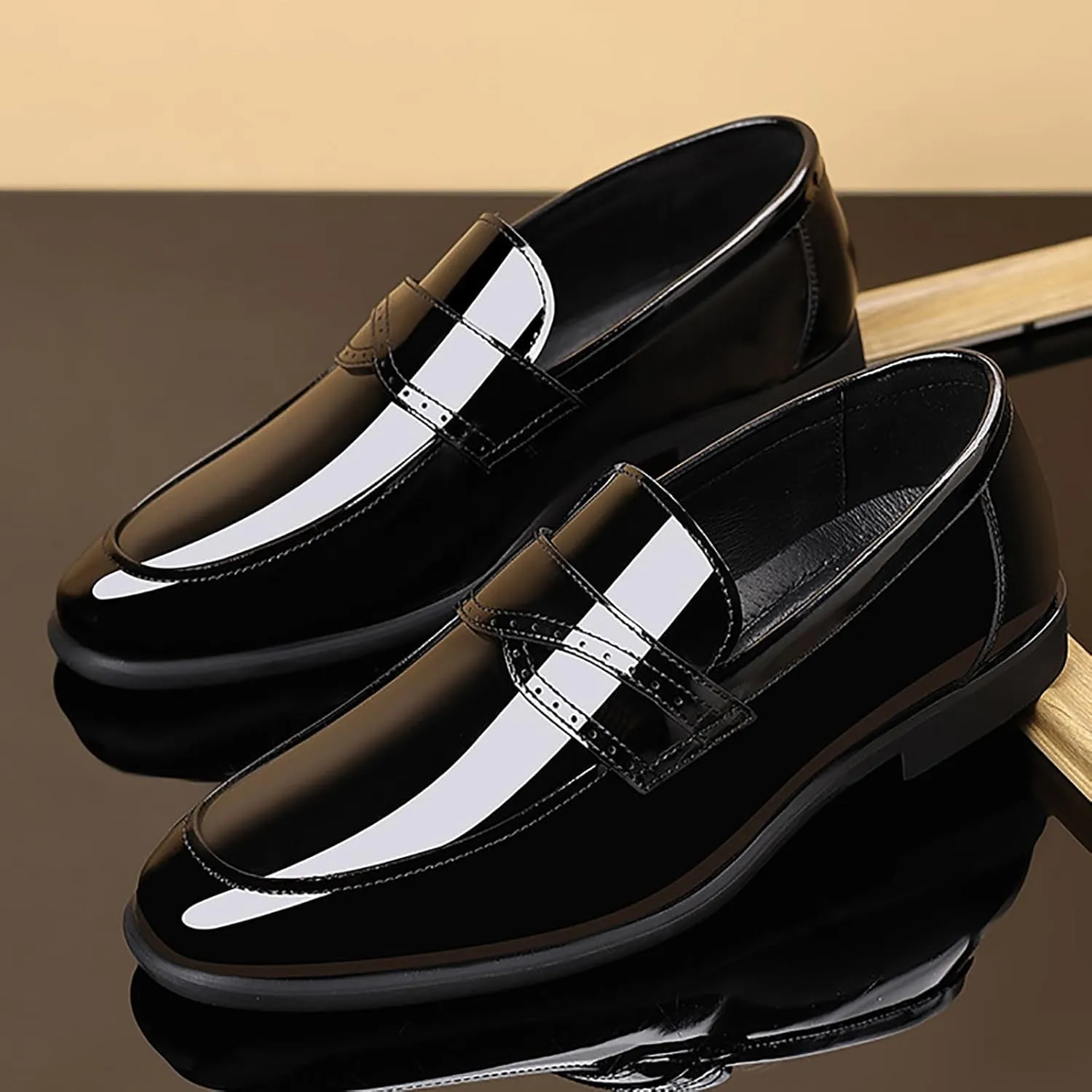 Men's Patent Leather Slip On Brogue Loafers Classic Pointed Toe Non Slip Tuxedo Dress Shoes for Party Wedding Business Formal Casual Occasions