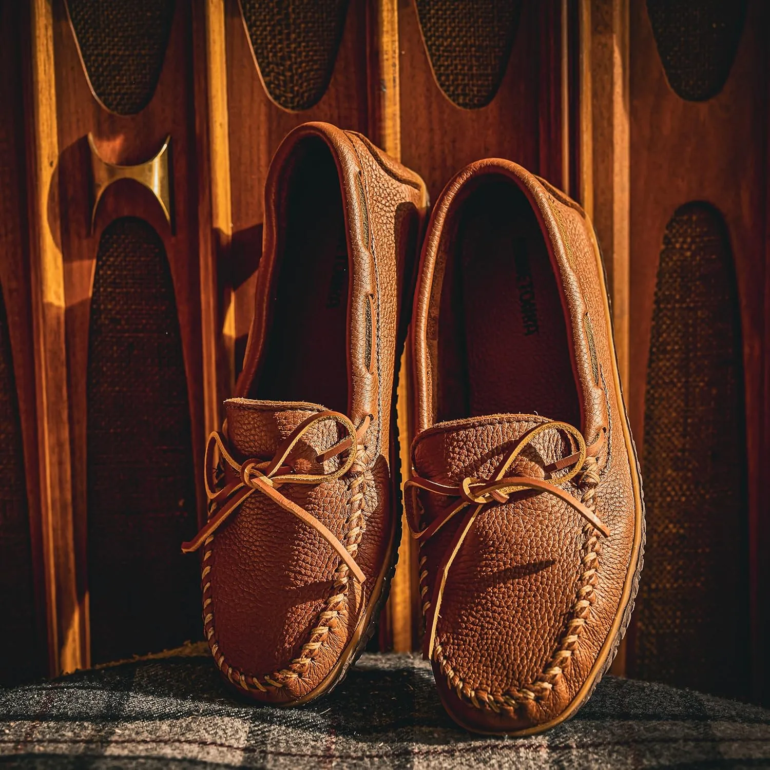Minnetonka Men’s Moosehide Tread Moccasins