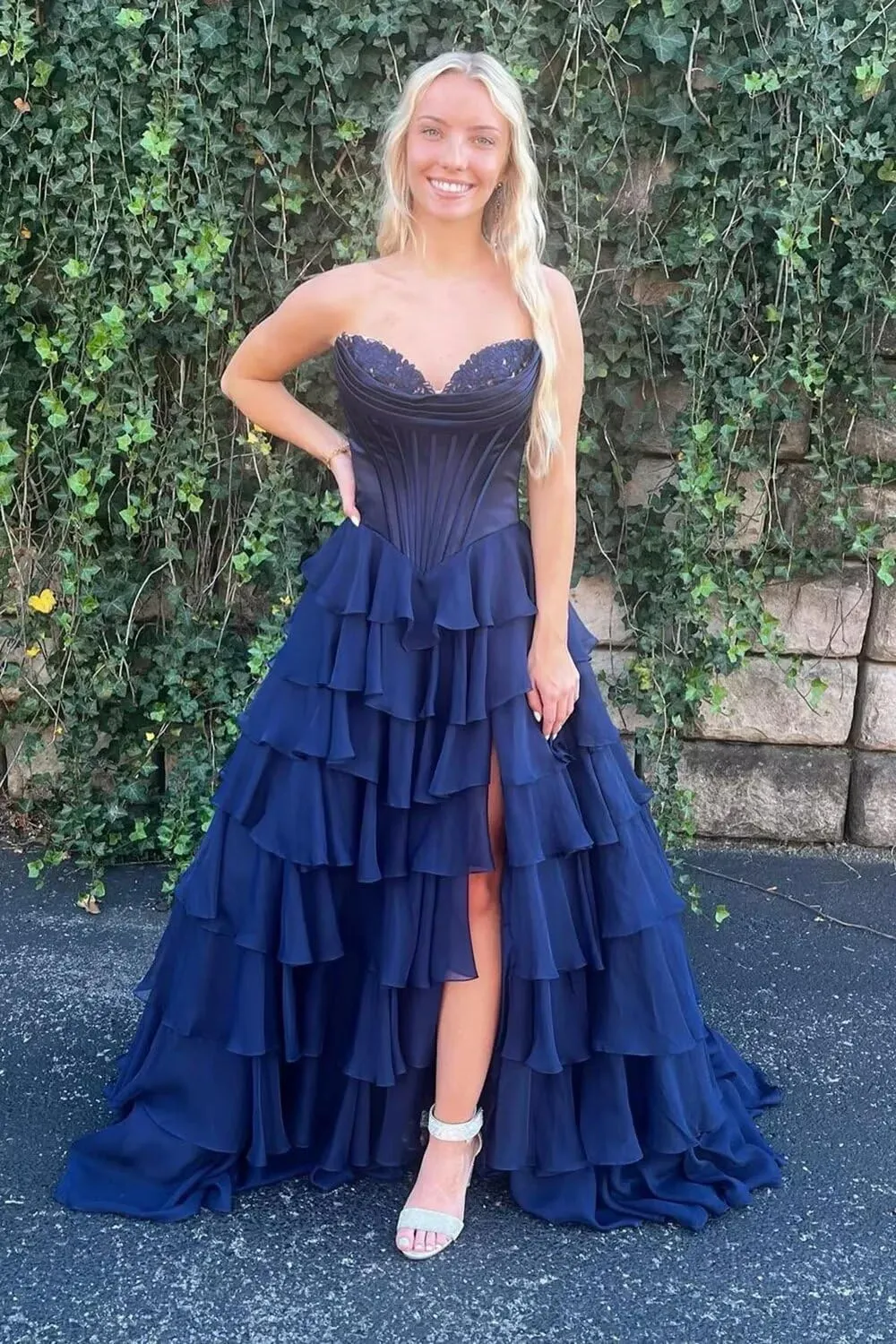 MiwiNovia Strapless Prom Dresses for Women 2025 Chiffon Layered Formal Evening Dress A Line Corset Party Gowns with Slit PA11