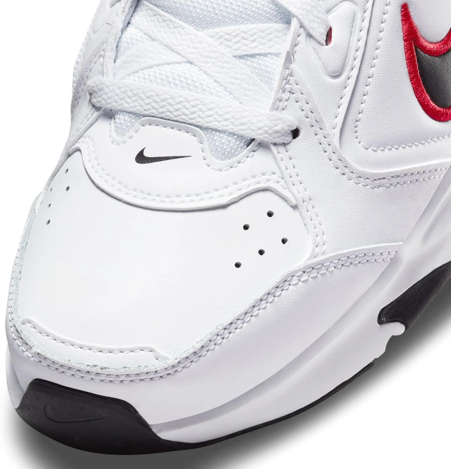 NIKE Men's Sneaker
