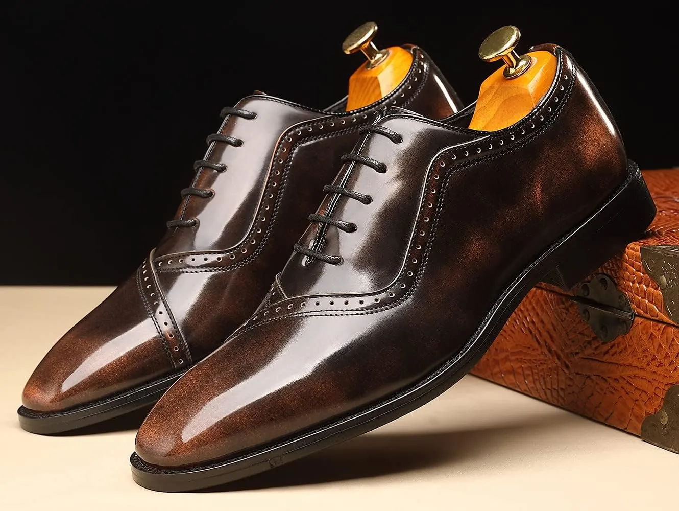 Santimon Men's Oxfords Faux Patent Leather Tuxedo Brogue Derby Dress Shoes Classic Lace-up Formal Casual Loafers