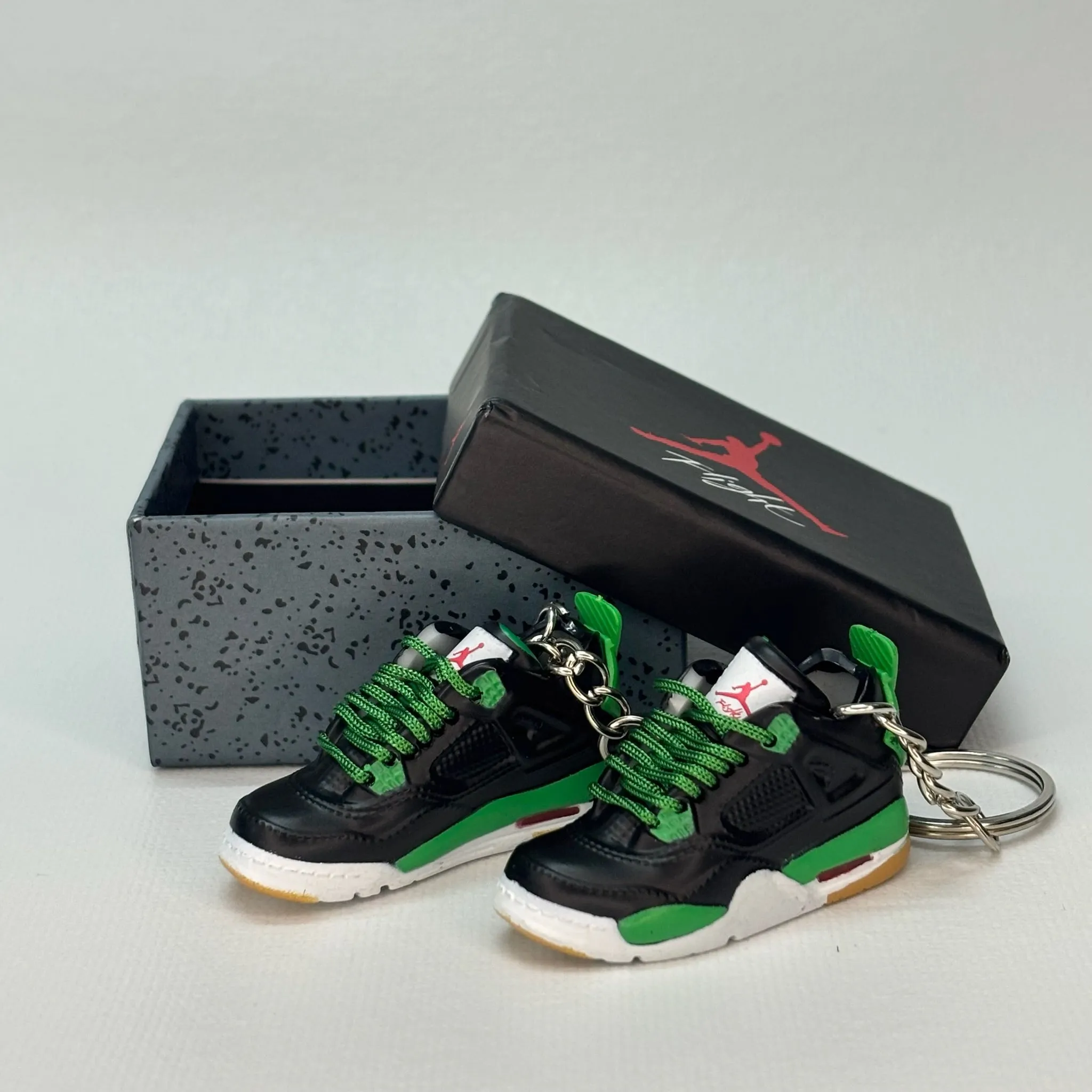 Single Sneaker Keychain - AJ4 SB Pine Green With Box