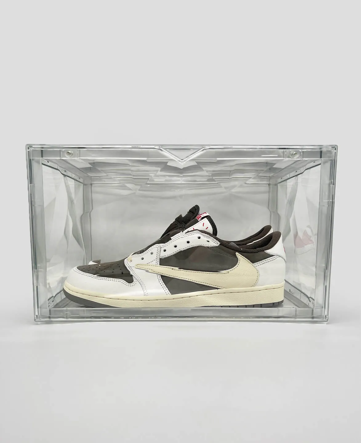 SNEAKER DIAMOND BOX