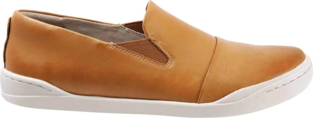 SoftWalk Women's Sneaker