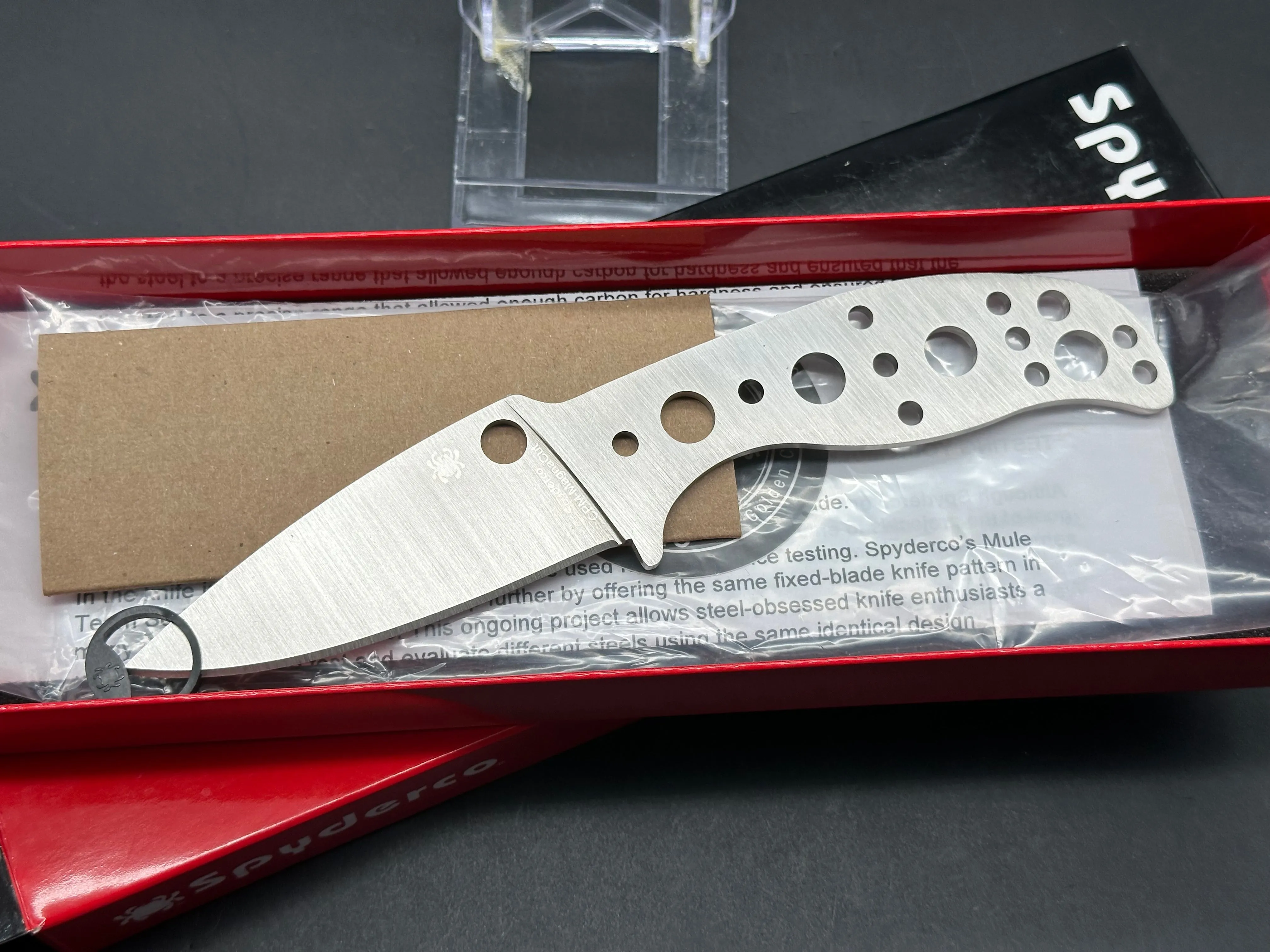 Spyderco Mule, New in Box, Magnacut