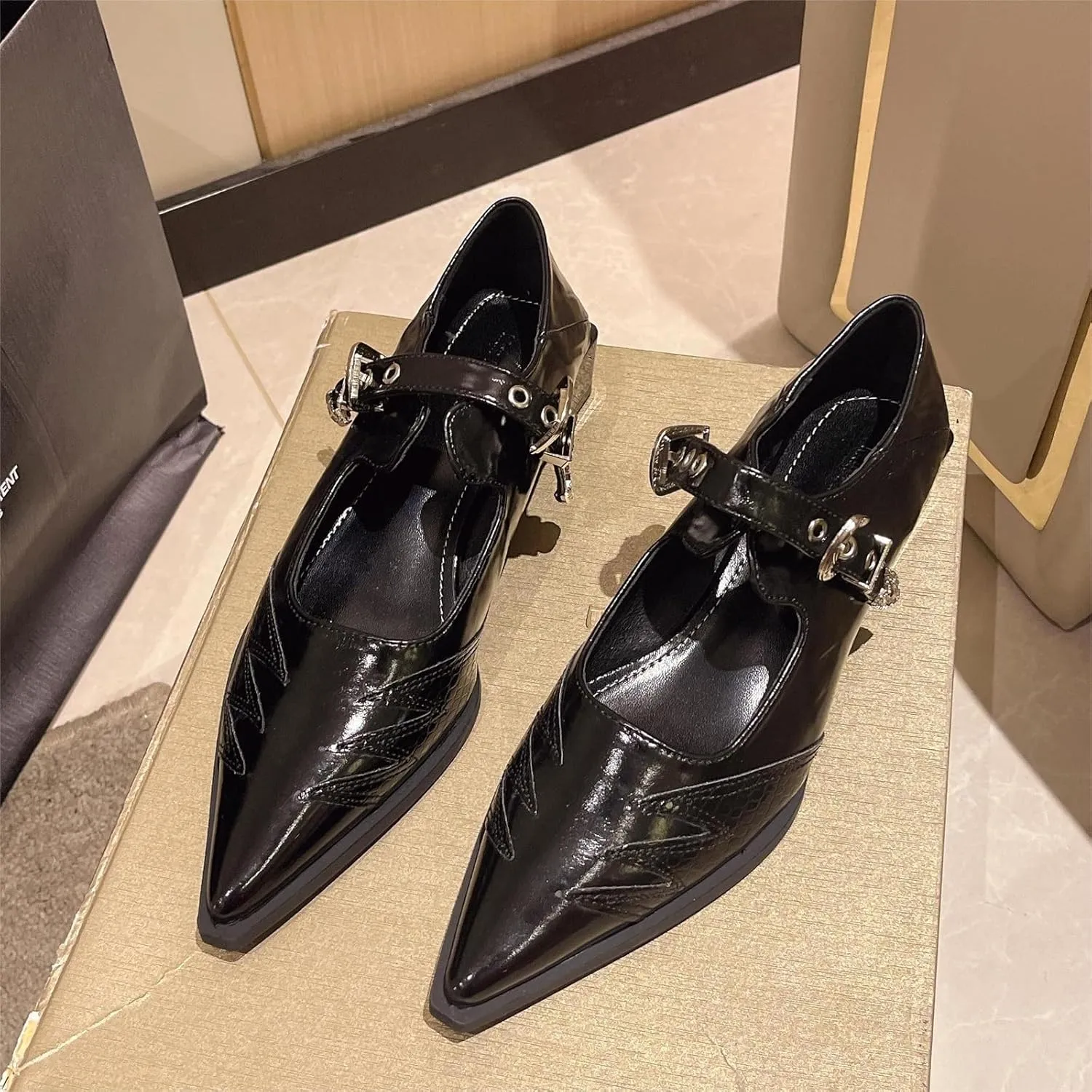 Women's Leather Pointed Toe Baroque Pumps Shoes Adjustable Buckle Mary Jane Pumps Fashion Leisure Wedding Party Dress Low Block Heel Shoes